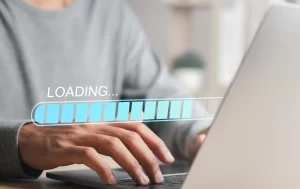 Lee más sobre el artículo Velocidad Web: Cómo Afecta a tu SEO y Conversión (Guía para Mejorarla)